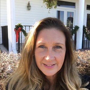 Meet your Posher, Christine